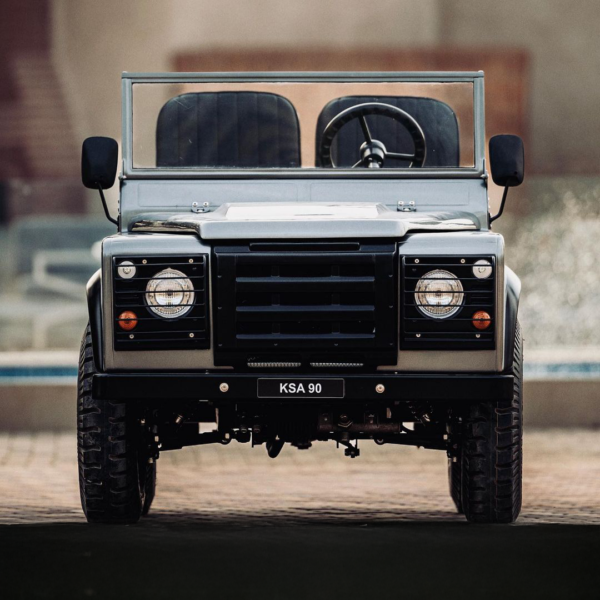 Land Rover Defender 90s