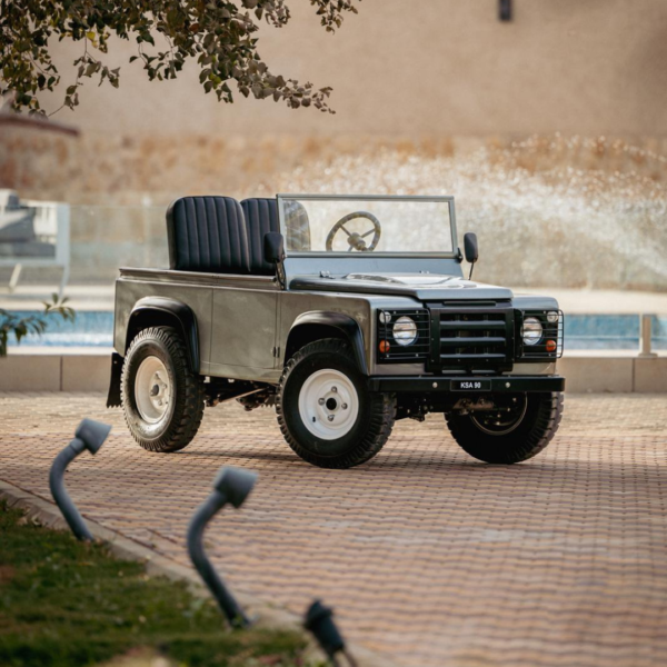 Land Rover Defender 90s